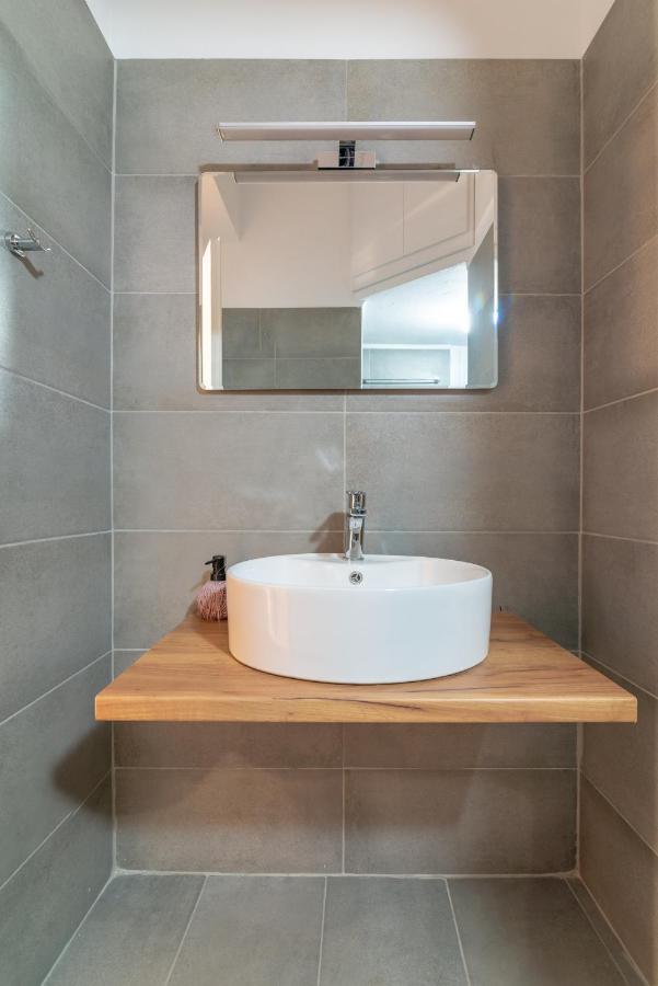 Modern Renovated Apt Next To The Beachfront Iráclio Exterior foto